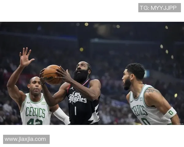 快船全队出战仍难挡凯尔特人，激战之下遗憾落败